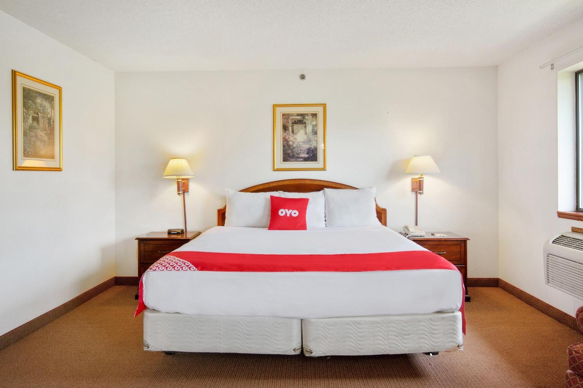 Oyo Hotel Portage I-94 Eksteriør bilde