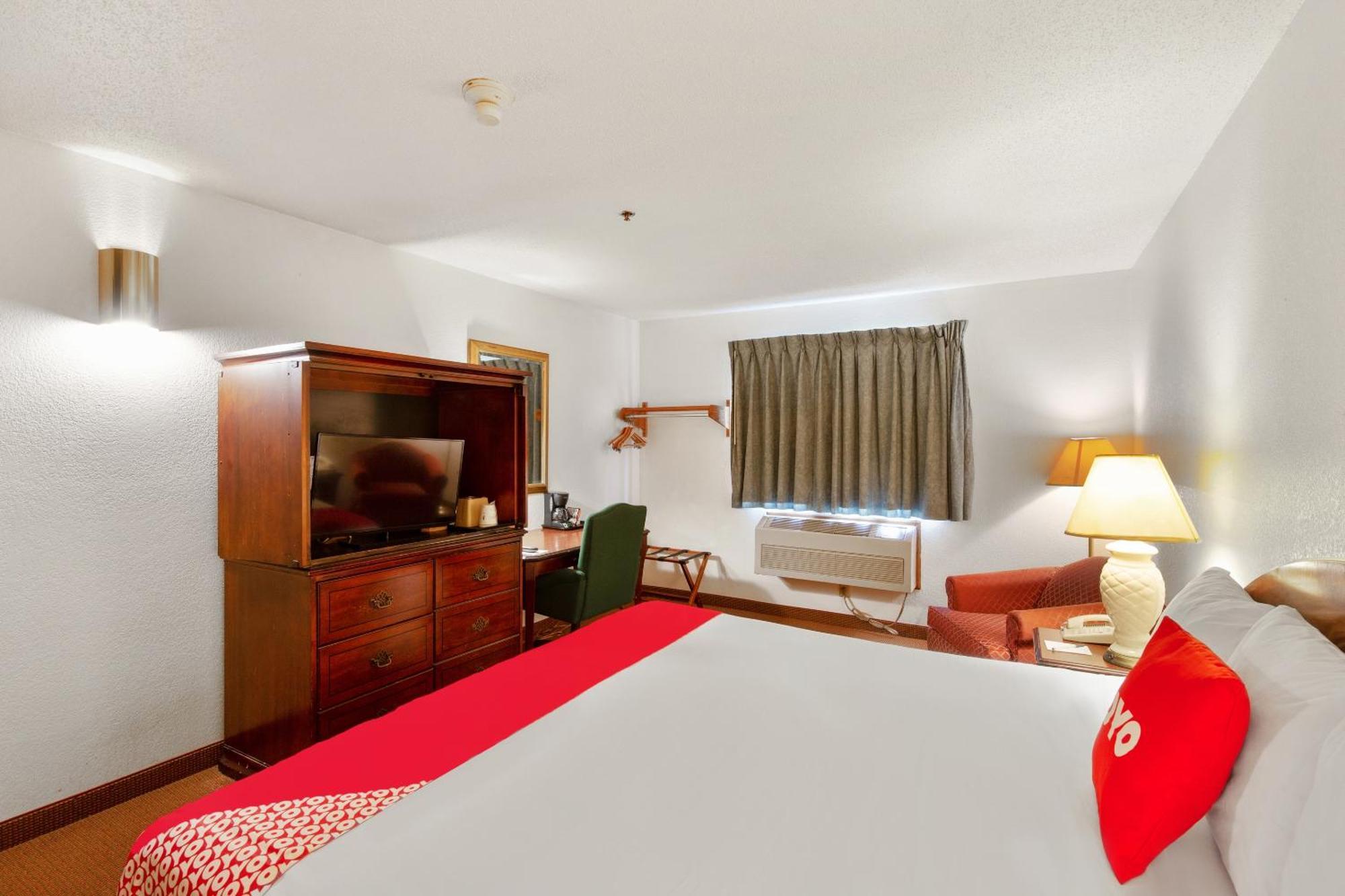Oyo Hotel Portage I-94 Eksteriør bilde