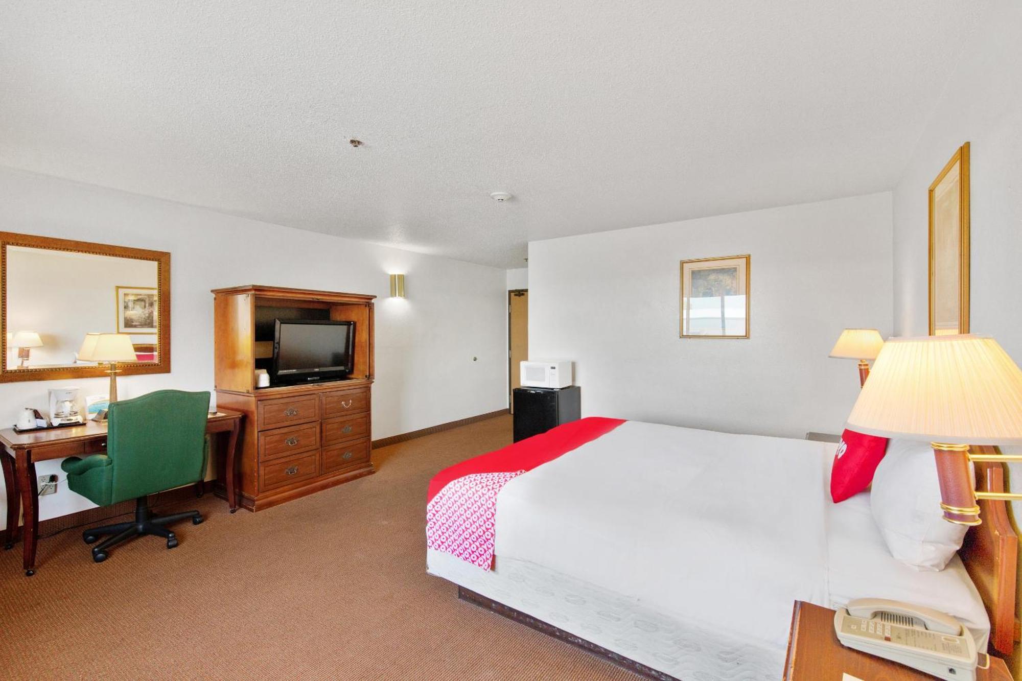Oyo Hotel Portage I-94 Eksteriør bilde